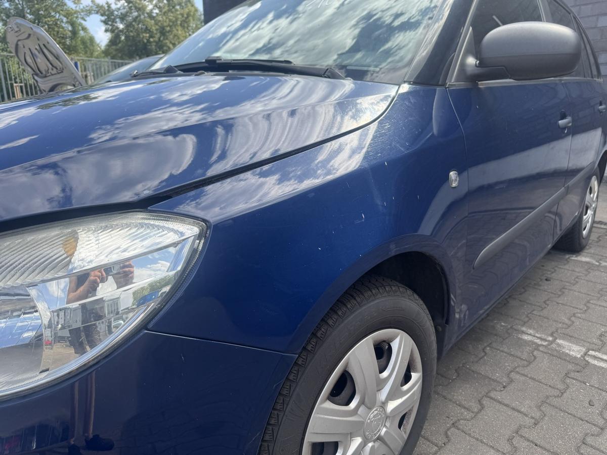 Skoda Fabia 2 5J original Kotfl&uuml;gel vorn links 4711 Pacific Blue Bj.2010